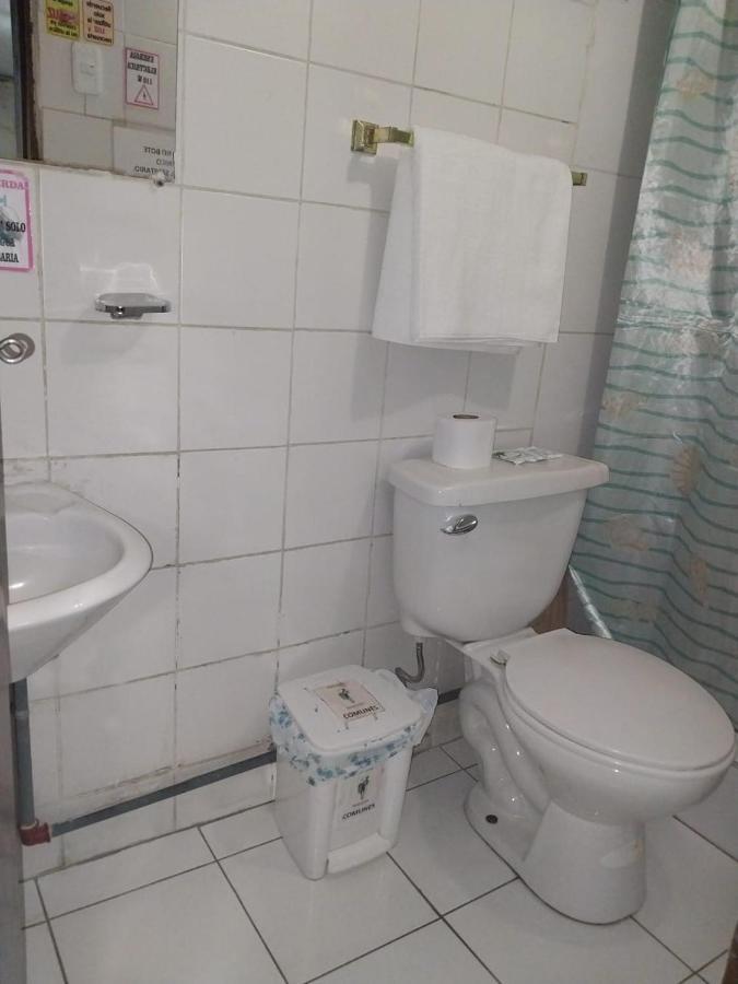 Hostal Benalcazar キト エクステリア 写真