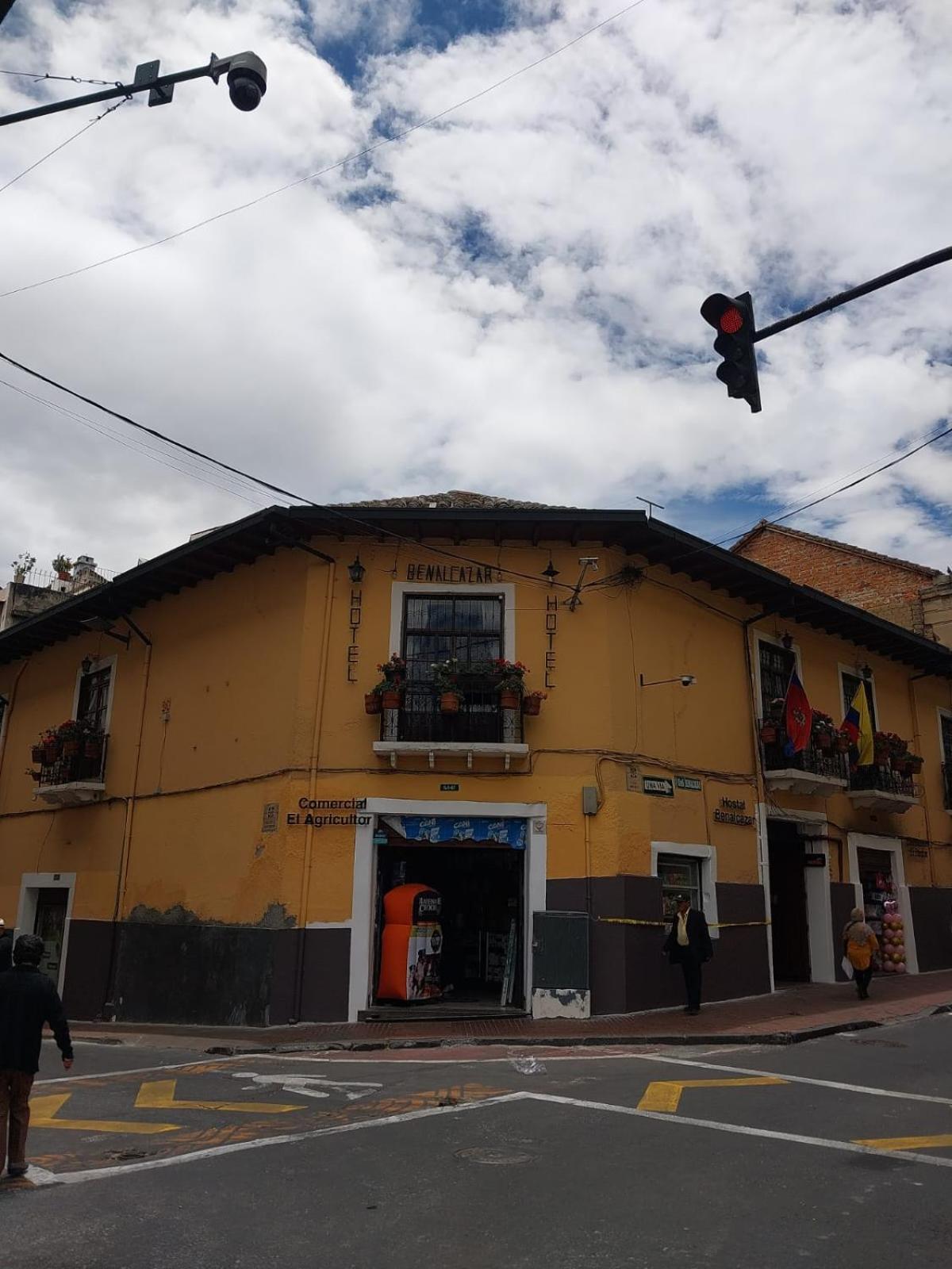 Hostal Benalcazar キト エクステリア 写真