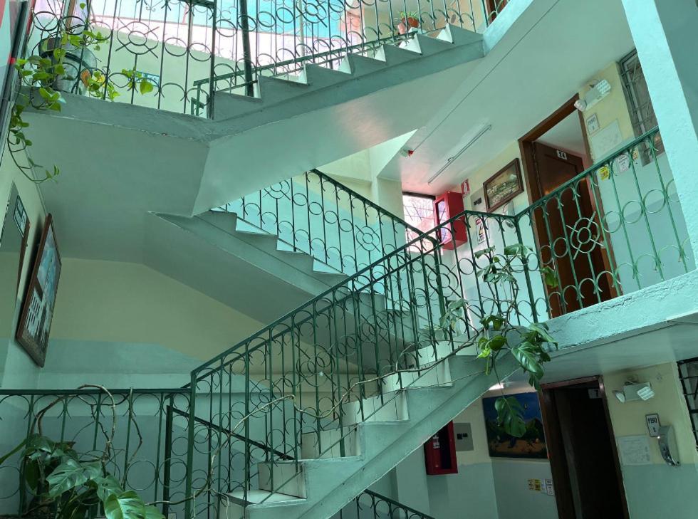 Hostal Benalcazar キト エクステリア 写真